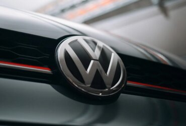 VW zmienia bieg: zamyka niemiecką fabrykę, koncentruje się na badaniach nad AI