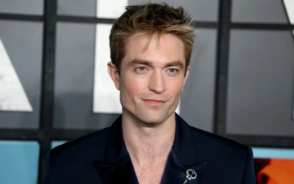 Robert Pattinson