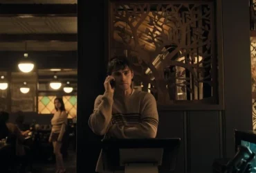 Następny film Curry'ego Barkera rozwija zakończenie "Obsesji" Easter Egg